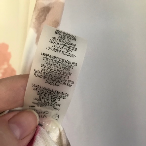 *SOLD* Calvin Klein Zippered Top Blk/Crm Floral Lg - Picture 10 of 10